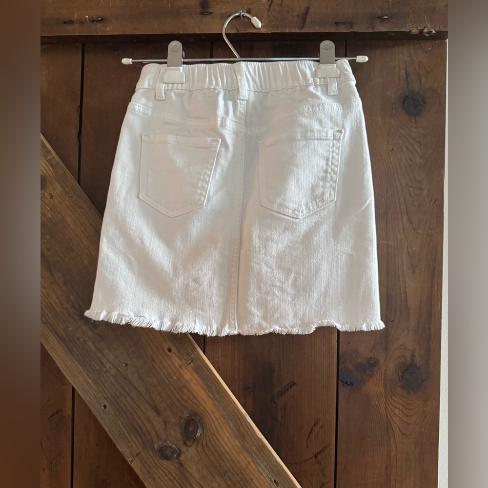 4/$12 Cat & Jack White Frayed Jean Skirt - Picture 4 of 4